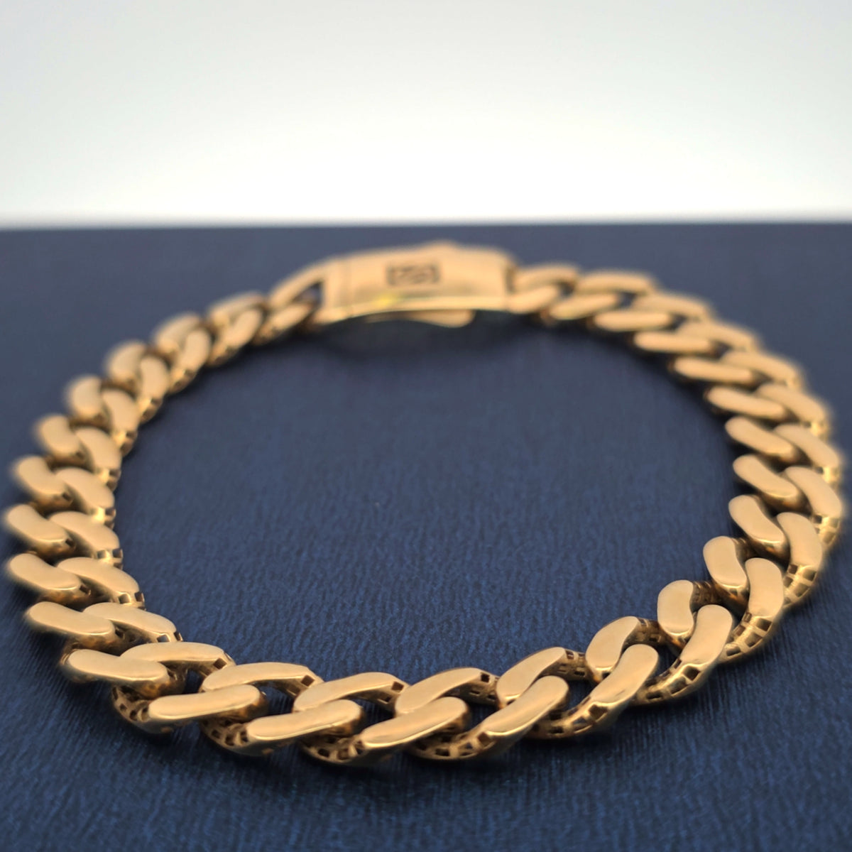 18K bracelet 10.57g