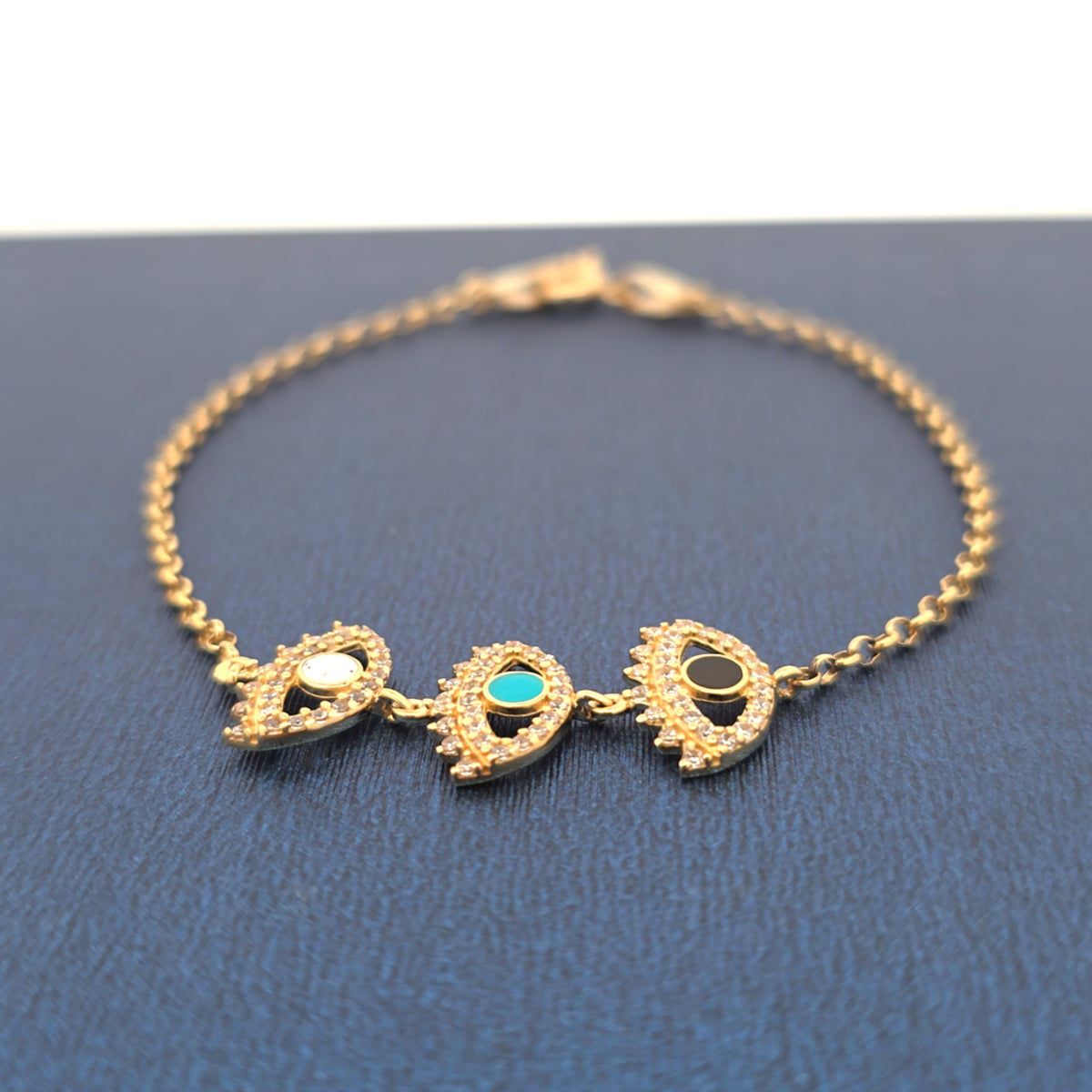18K eye bracelet 3.42g